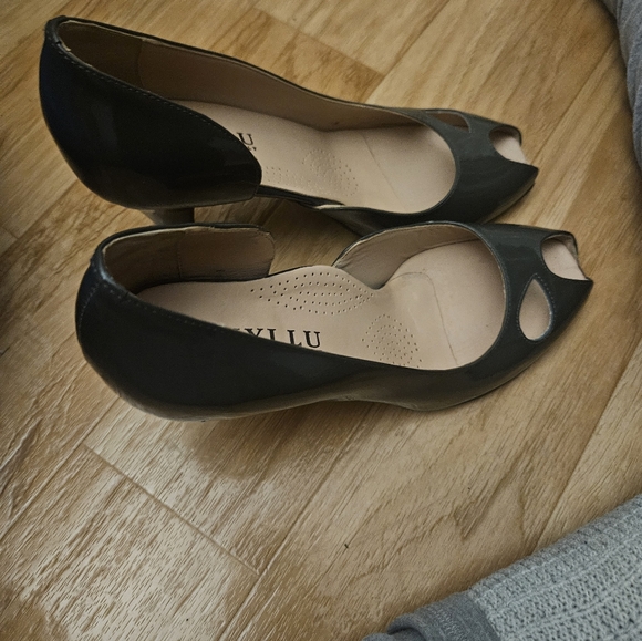 Anyi Lu Color Block(cutout) Peep Toe Patent Leather Heels - Picture 3 of 4